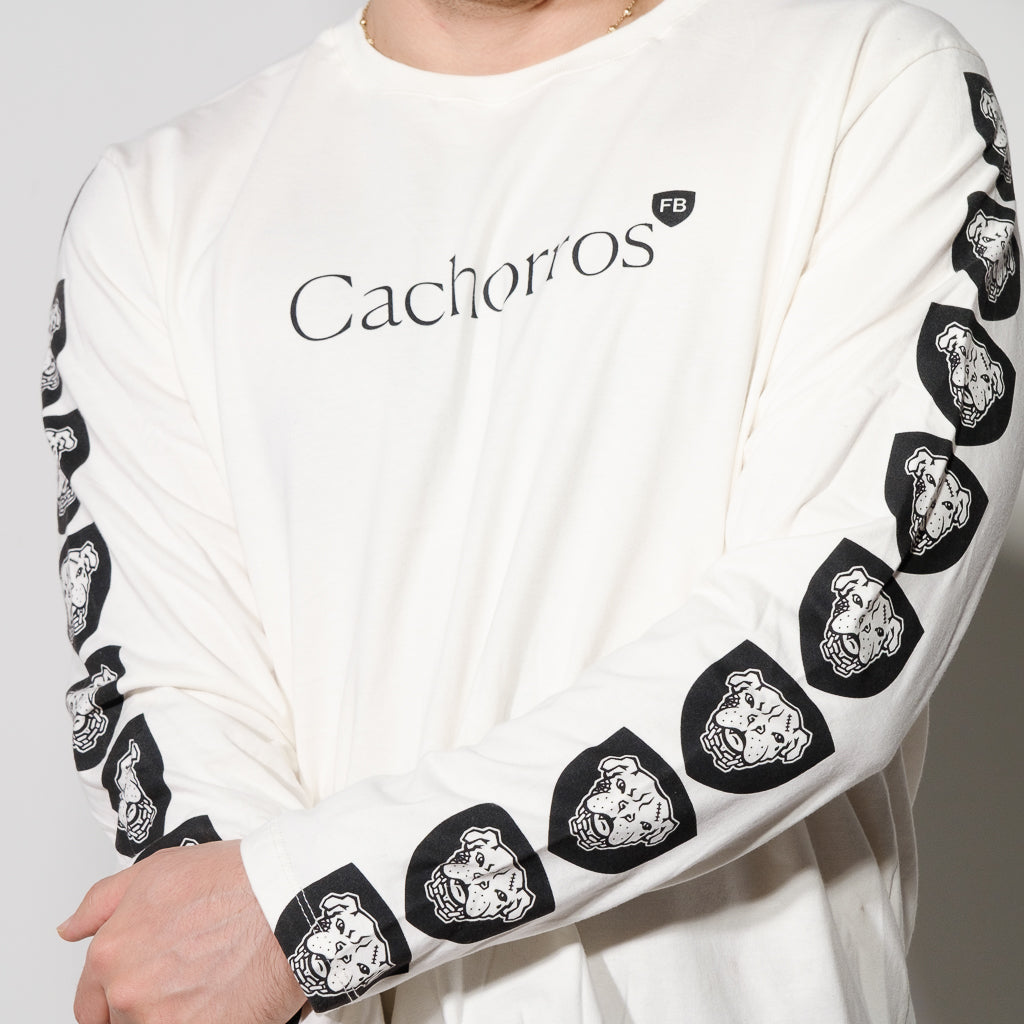 Playera Blanca "Cachorros" Manga Larga